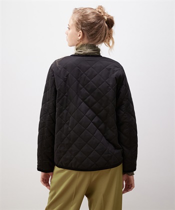 ノーカラーキルトジャケット LE SOUK HOLIDAY｜クロスプラス公式通販サイト