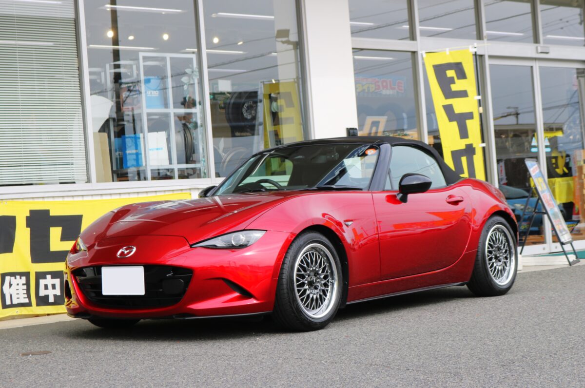 NDロードスターにSSRの鉄板ホイール、プロフェッサーメッシュの16