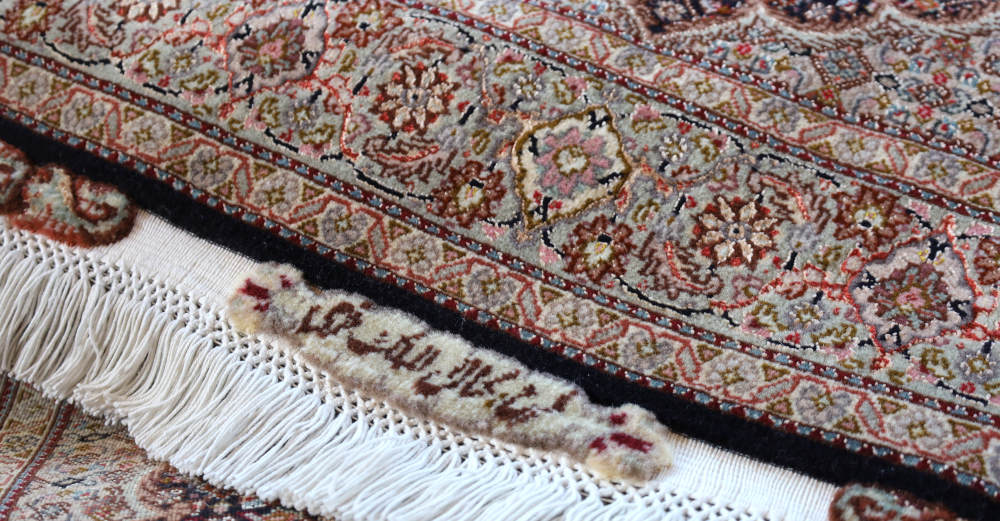 手織りペルシャ絨毯 イラン・タブリーズ産 ウール＆シルク、マヒ柄