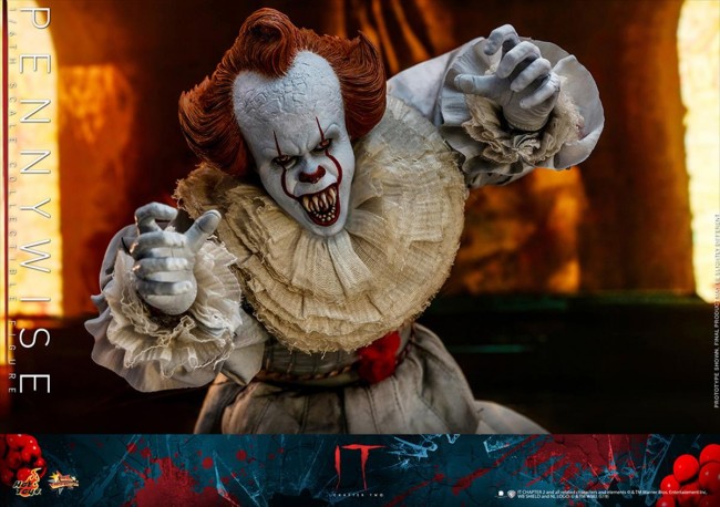 IT／イット』ペニーワイズがフィギュア化！ 赤い風船やジョージーの船