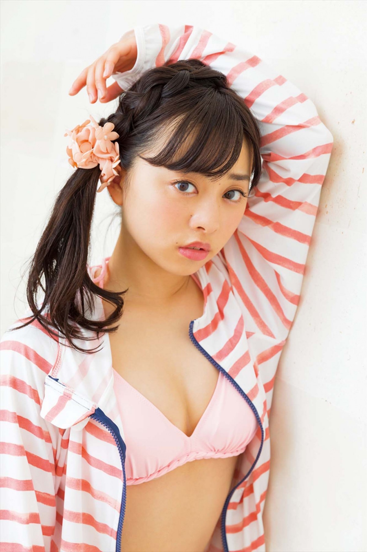 写真）元乃木坂46・伊藤寧々、“ねねころ”の可愛さ満載！ 水着ショット