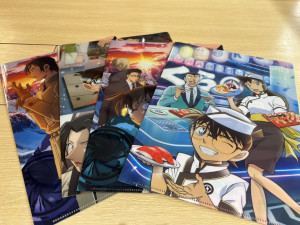 くら寿司×『コナン』コラボは衣装に注目！ 赤井は鉄火巻、安室は甘えび