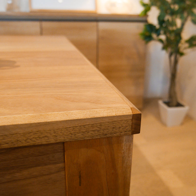 ダイニングテーブル「Aki(アキ)」/4〜6人掛け/伸長式 | 家具