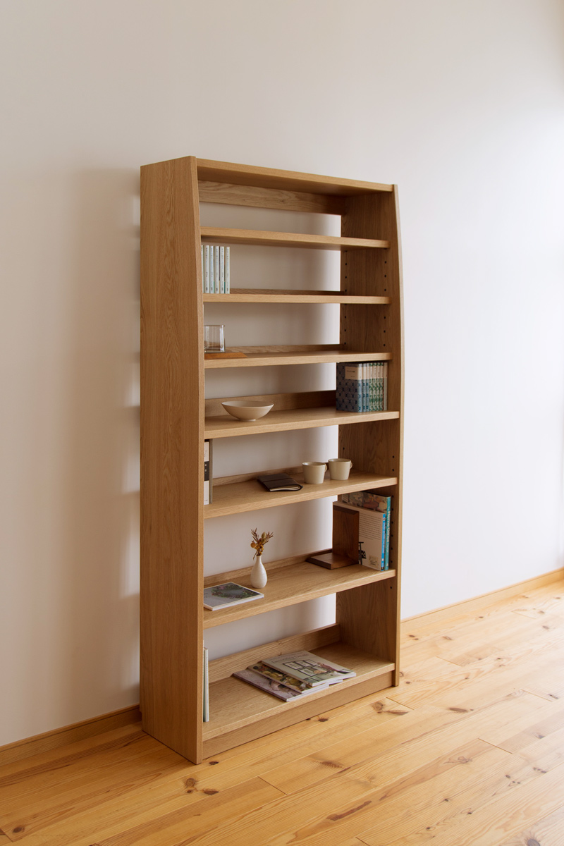 ナラ無垢材のオーダー本棚（ブックシェルフ）・C-347 家具工房クラポ