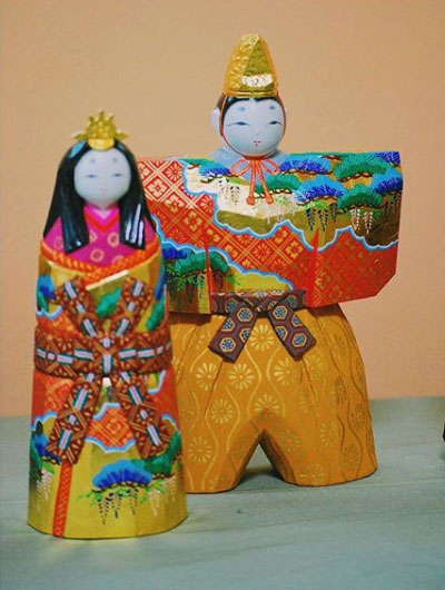 奈良一刀彫｜naradollHIGASHIDA 段雛 小: 木のおもちゃ｜クレヨンハウス