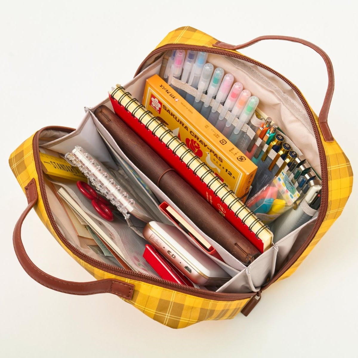 昭和100年と言われる2025年、「クレパス®︎」も今年で発売100周年