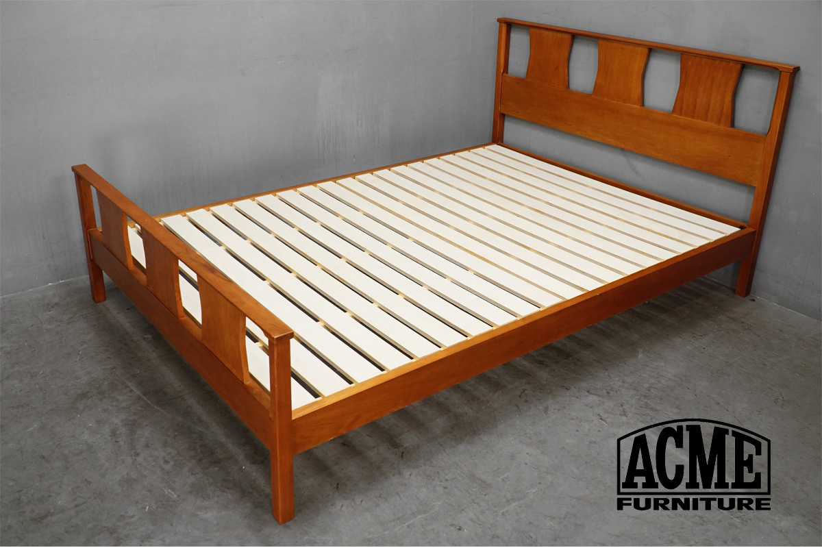 ローラアシュレイ【アイアンシングルベッド】買取専門【アドア東京