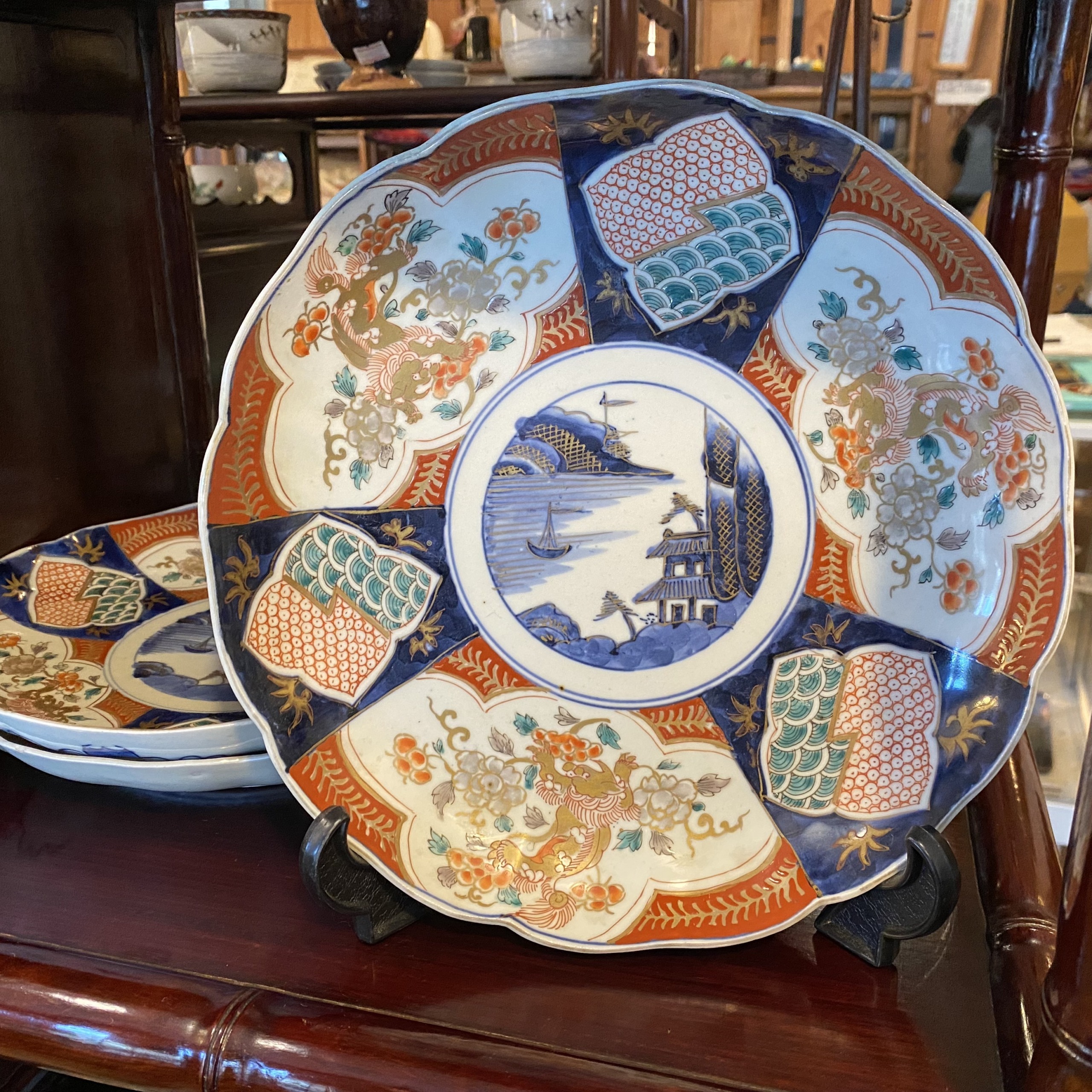 赤絵 金襴手 獅子・山水画 伊万里焼 | Antique Nanae