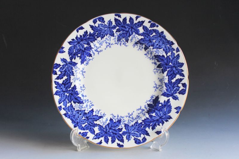 コールポート B&Wのプレート - Antiques Violetta