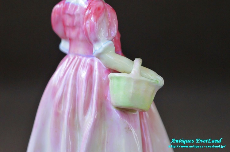 ロイヤル ドルトン Tinkle Bell 陶人形