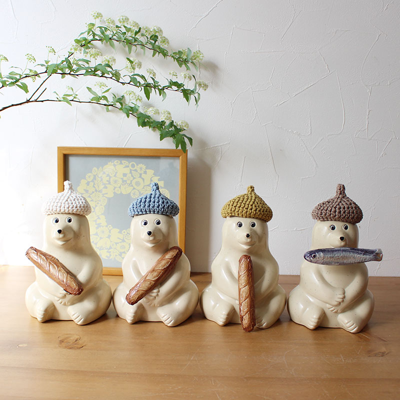 北欧フィンランドの「白くま貯金箱」、2022年マフラー付きが限定入荷