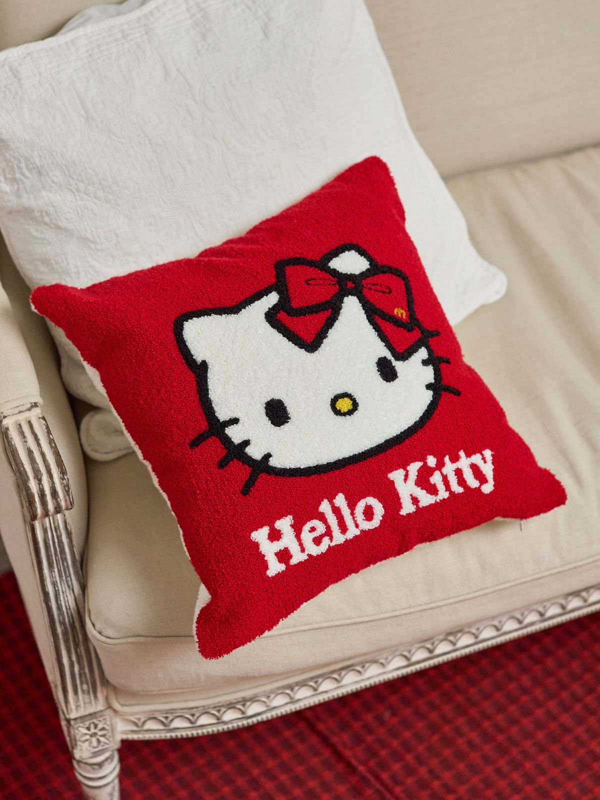 クッションカバー（ハローキティ×AnnMiru）