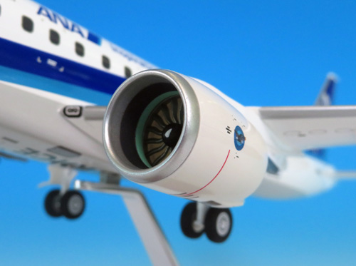 MR19010 1:100 MRJ90 JA23MJ ファンボローエアショー飛行展示機 完成品