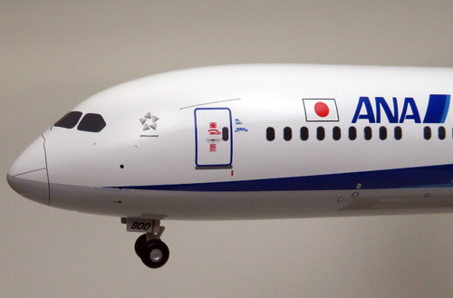 NH20138 1:200 BOEING 787-10 JA900A 完成品（WiFiレドーム・ギアつき