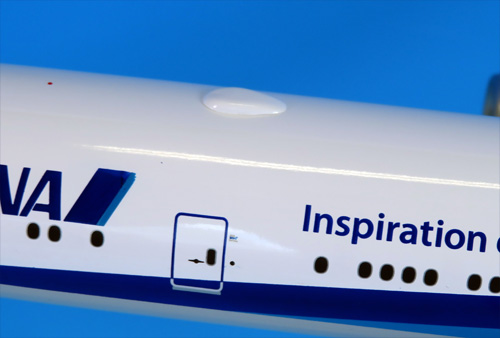 NH20167 1：200 BOEING 777-300ER JA795A スナップフィットモデル