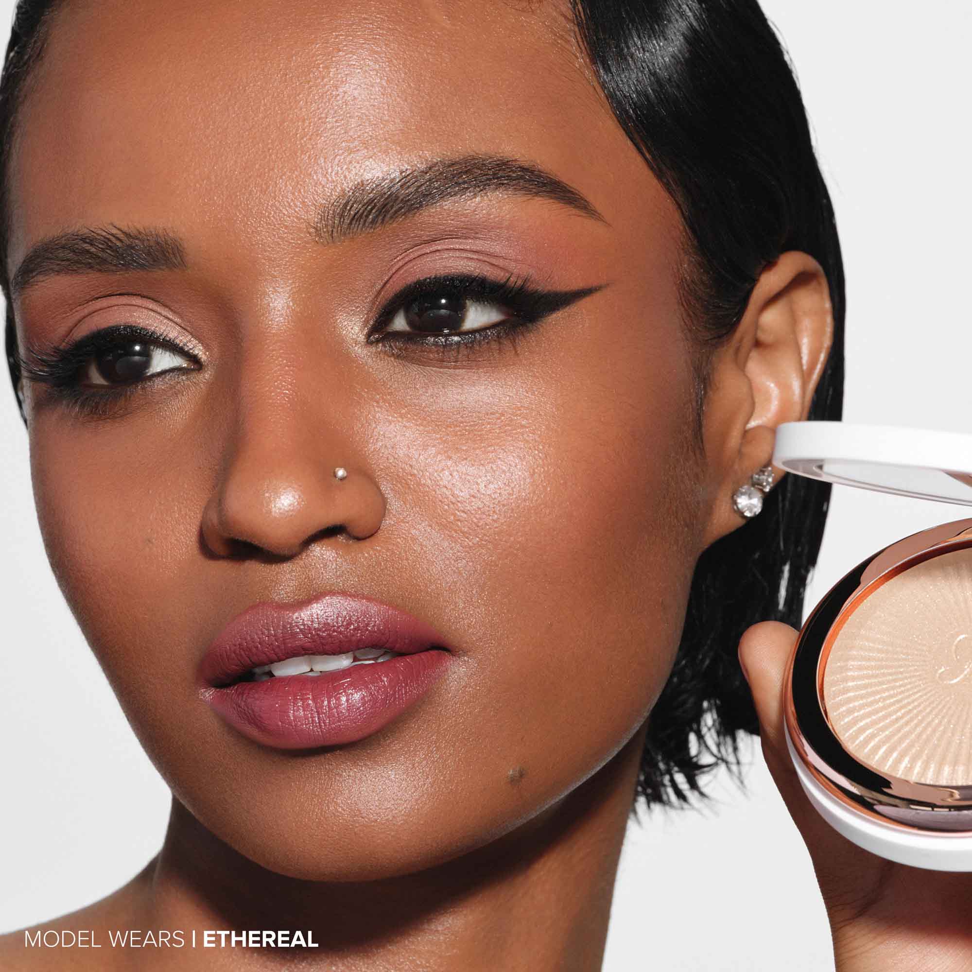 Glow Seeker Highlighter | Anastasia Beverly Hills