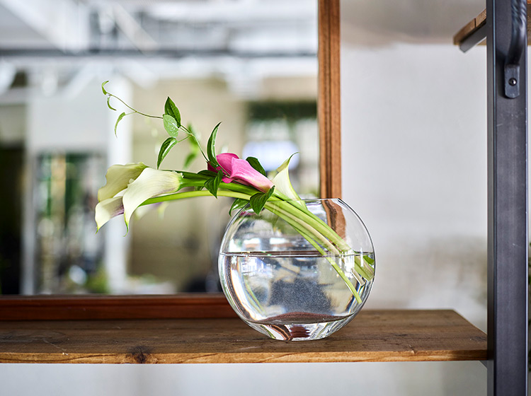 フラワーベース・花瓶特集| 花・花束・フラワーギフトの青山フラワー