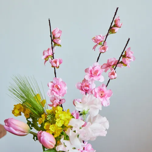 2/28-3/1到着】桃の節句を華やかに彩るー Season Flower 3月3日は