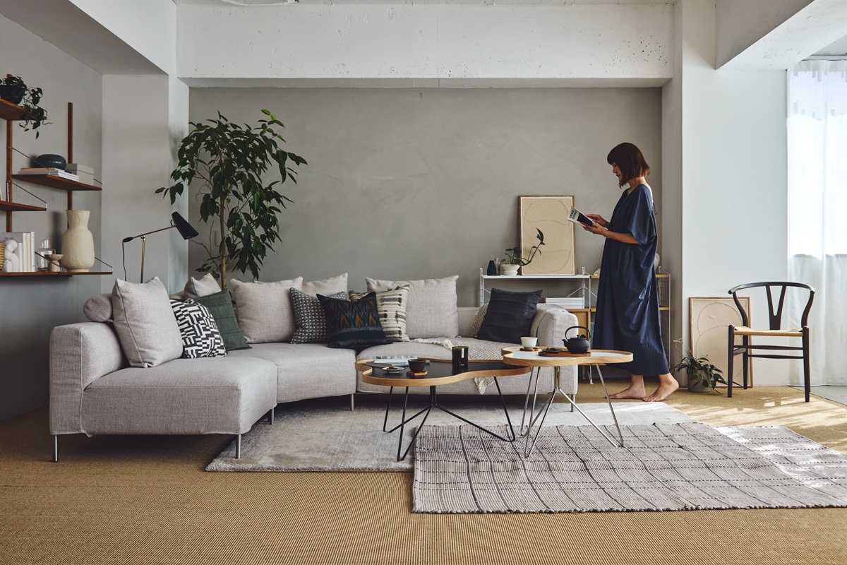 新素材による快適な座り心地と、自分らしい暮らしをかなえるソファ