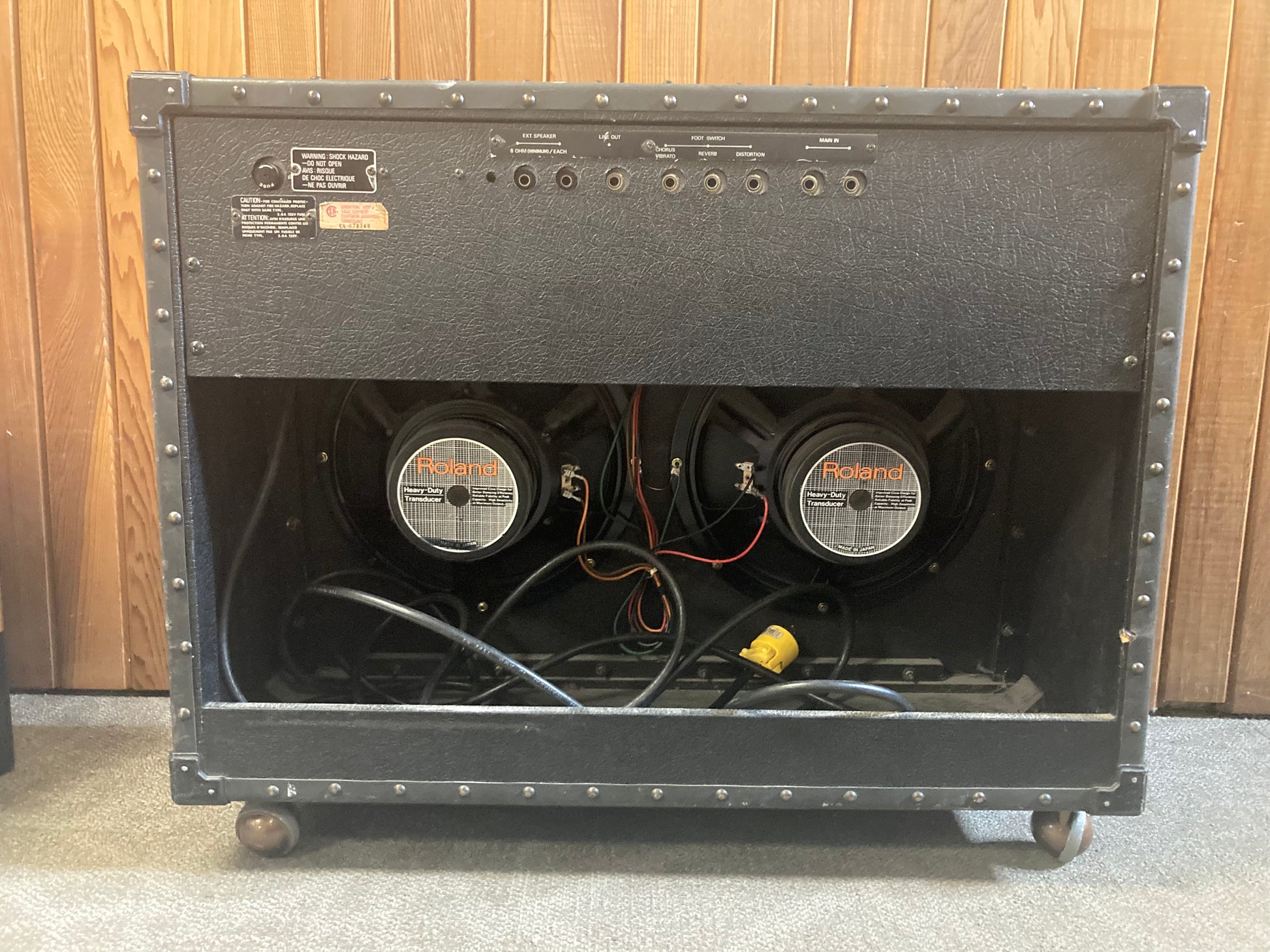 Roland JC-120 Jazz Chorus w/Footswitch (1981) – Acoustic Music Shop