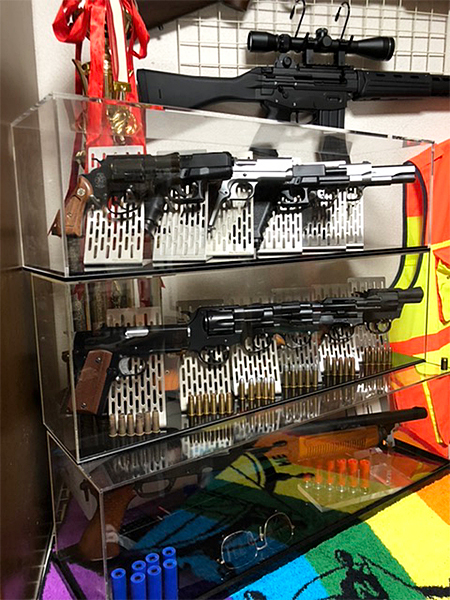 モデルガン専用アクリルケース｜お客様活用事例 10171981｜アクリ屋