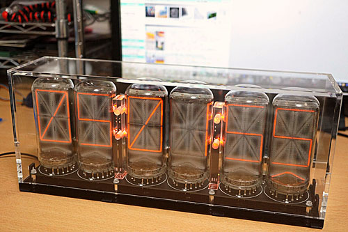 ニキシー管時計アクリルケース｜お客様活用事例 40053845｜アクリ屋