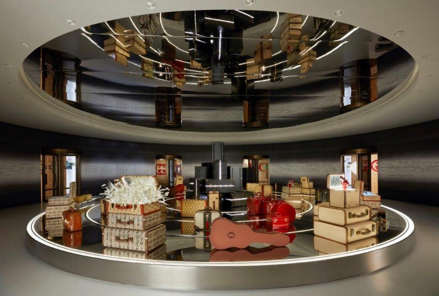 グッチの世界巡回展「GUCCI COSMOS」が上海にて開幕 – ADFウェブ