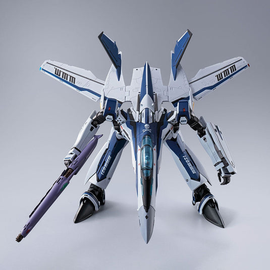 Bandai - Macross Frontier DX Chogokin: VF-25 Messiah Valkyrie