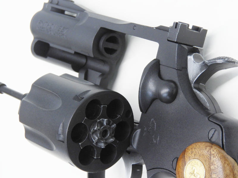 MGC/新日本模型] コルト パイソン 357マグナム 2.5インチ HW/ABS 木製