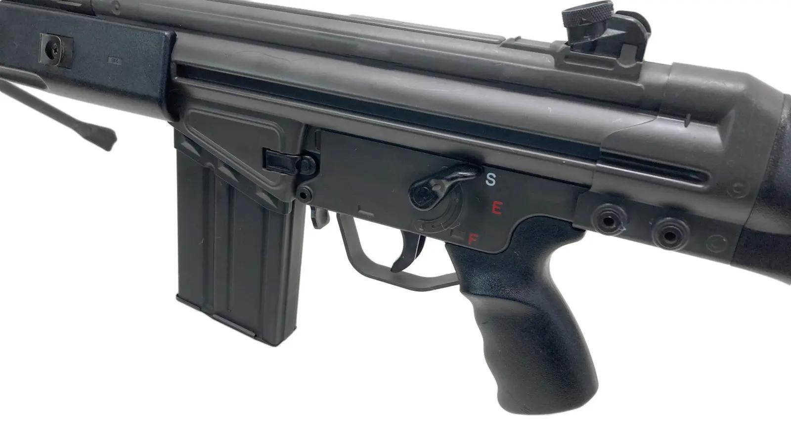 東京マルイ] G3 SG/1 スタンダード電動ガン バットプレートラバー除去