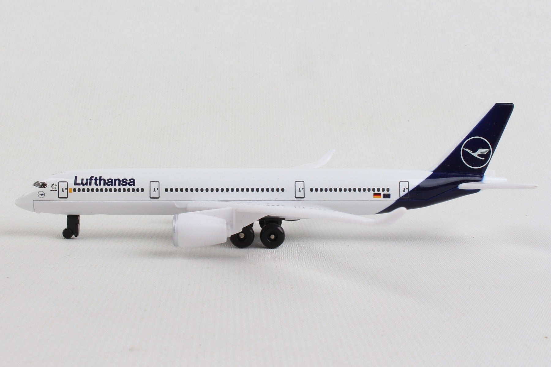 LUFTHANSA SINGLE PLANE