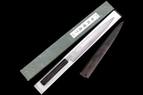 玄海正國 柳刃包丁 尺 本焼 平鏡面 水牛黒檀八角柄 梅彫刻入黒檀鞘 切