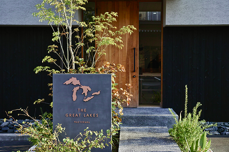 AKASE GROUP 株式会社 | マスターウォールを体感できるカフェ「THE