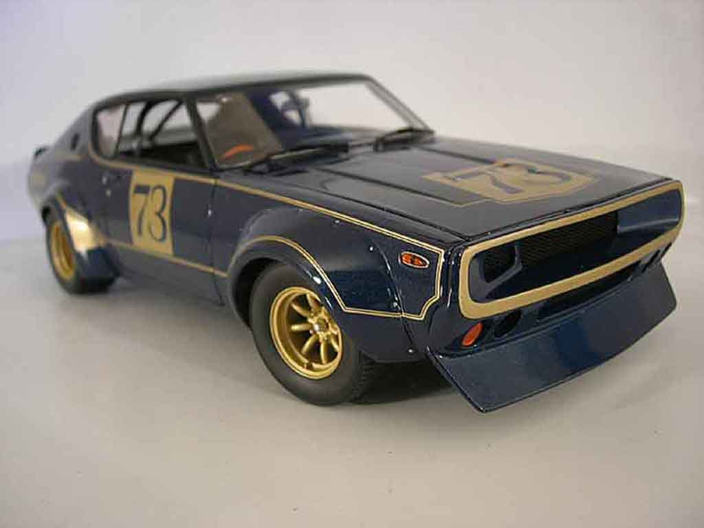 Diecast model cars Nissan Skyline 2000 1/18 Kyosho 2000 gt-r kpgc