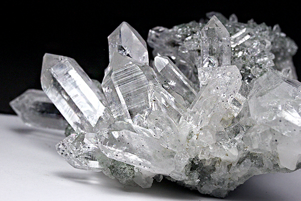 特選品】インド・マニハール産ヒマラヤ水晶クラスター-037水晶