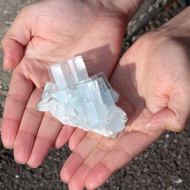 特選品】アクアマリンクラスター-001水晶クラスター、天然石ビーズの