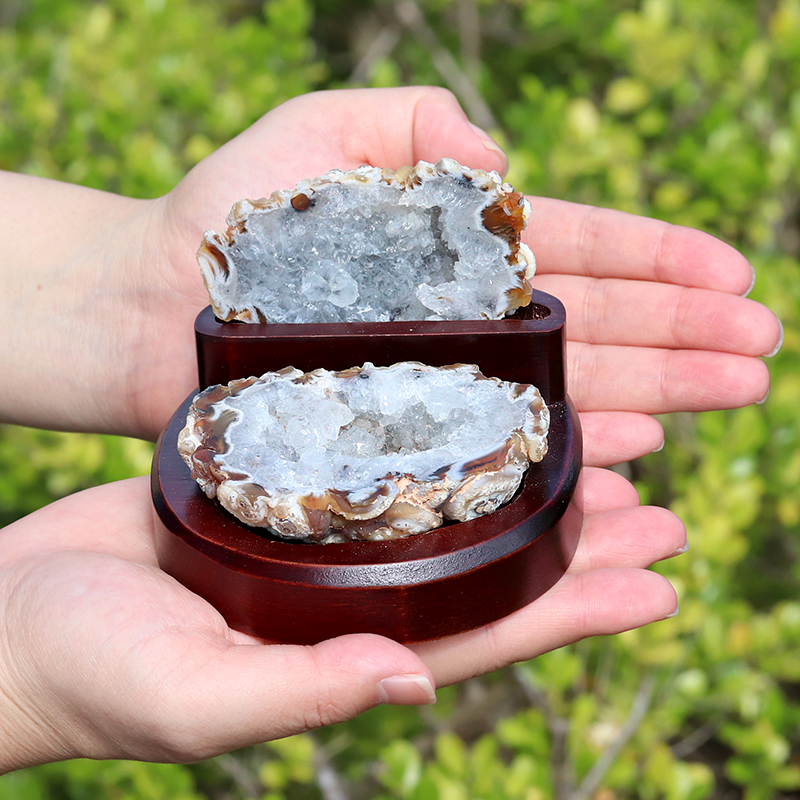 ブラジル産トレジャーメノウ（台座付き）-003水晶クラスター、天然石