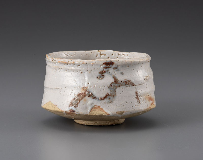 荒川豊蔵生誕130周年記念特別展 豊蔵の志野・瀬戸黒 ー美濃桃山陶への