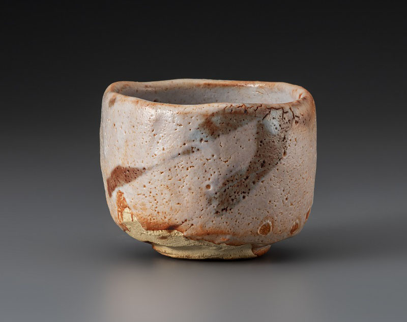 荒川豊蔵生誕130周年記念特別展 豊蔵の志野・瀬戸黒 ー美濃桃山陶への