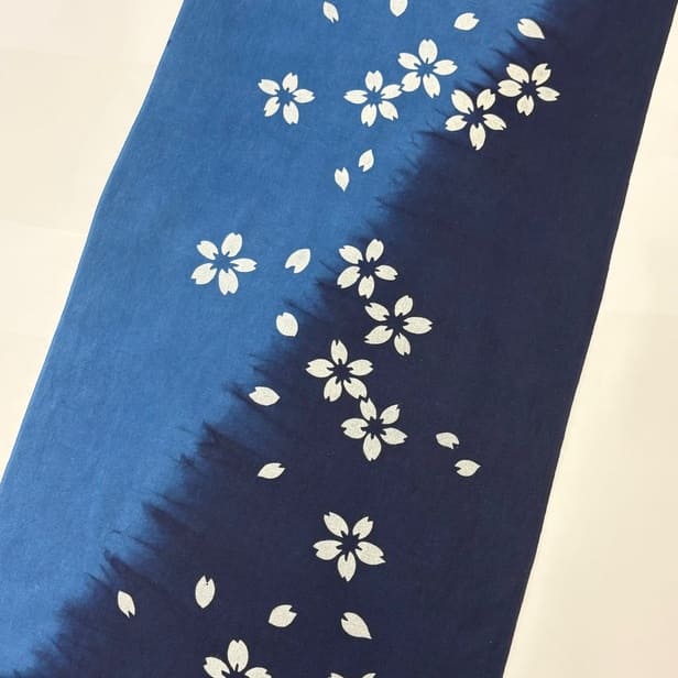 阿波藍染め手ぬぐい2「桜」 | 手ぬぐい│アート蒼公式サイト│麻布十