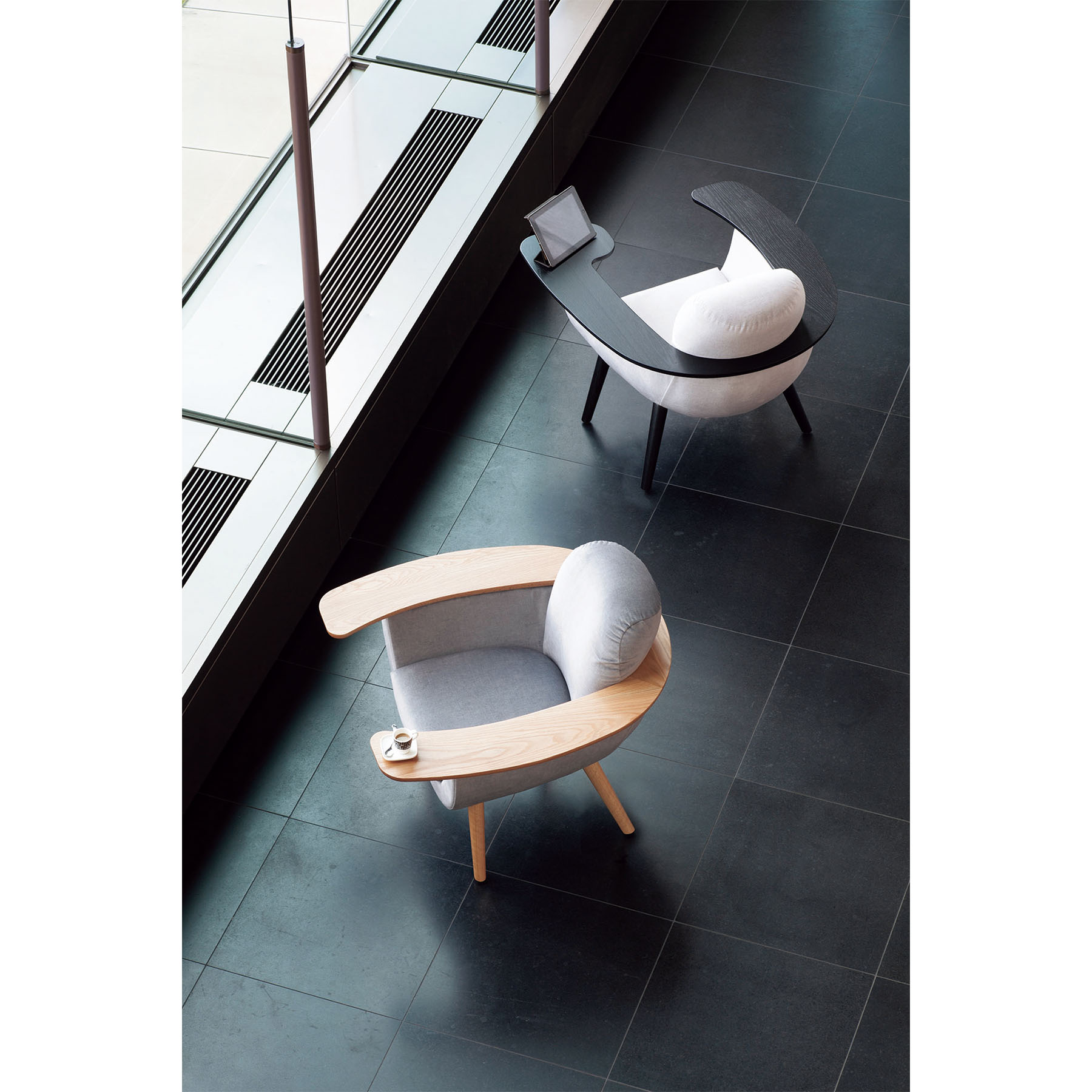 ARMDESK LOUNGE CHAIR-CURVE - 【ASPLUND CONTRACT】 アスプルンド
