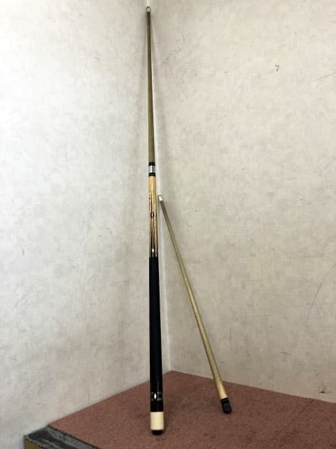 東京都 世田谷区にて ADAM/アダム ビリヤードキュー made by