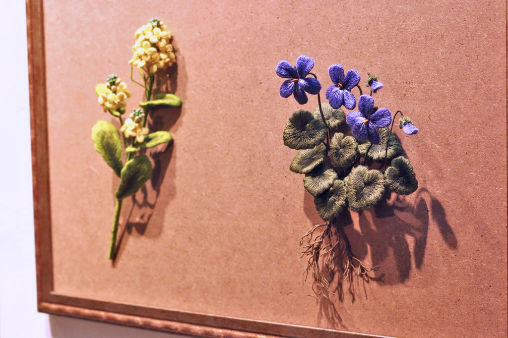 針金、刺しゅうで動植物表現 アイデア競う合同作品展 静岡・駿府博物館