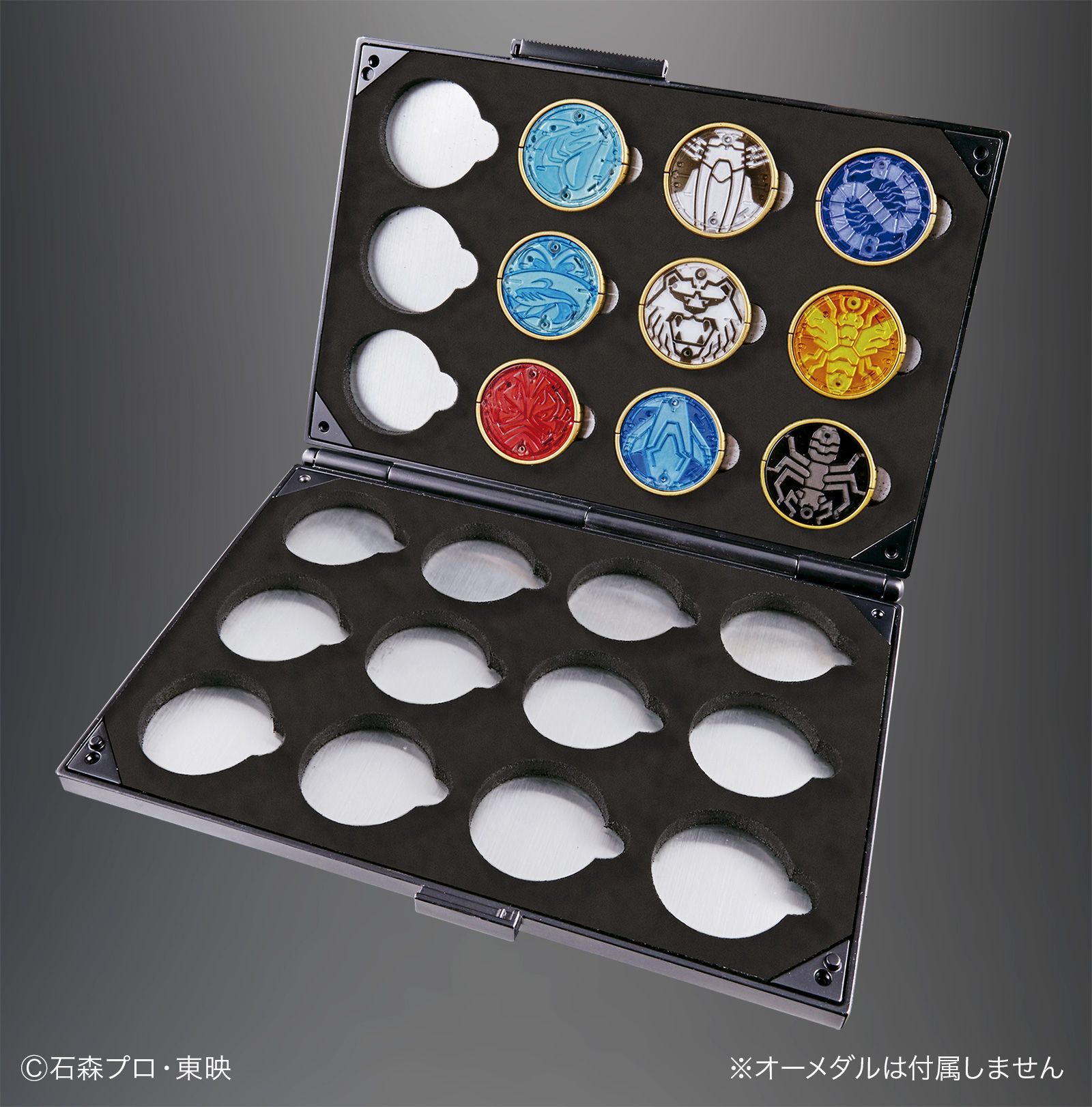 仮面ライダーオーズ」主人公の相棒 アンクの “オーメダルホルダー”が