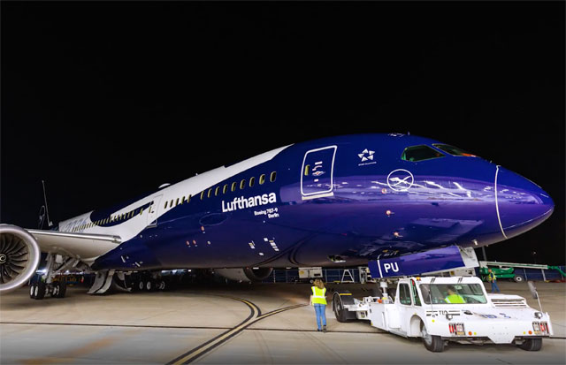 ルフトハンザ、787-9に100周年記念塗装 鶴と「100」ロゴ