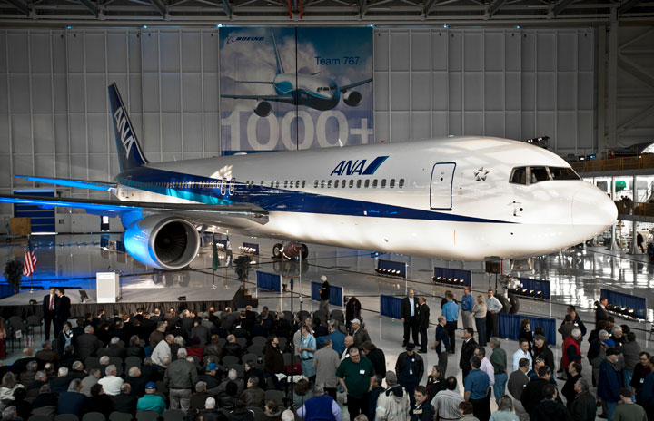 1000機目の767ロールアウトから10年 ANAのJA622A