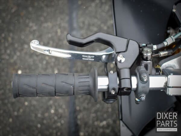 バイク用のスリムでコンパクトなスイッチボックス！ライトやウインカー