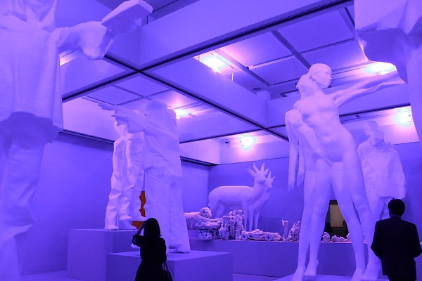 東京都現代美術館「名和晃平 シンセシス」展レポート | AXIS Web