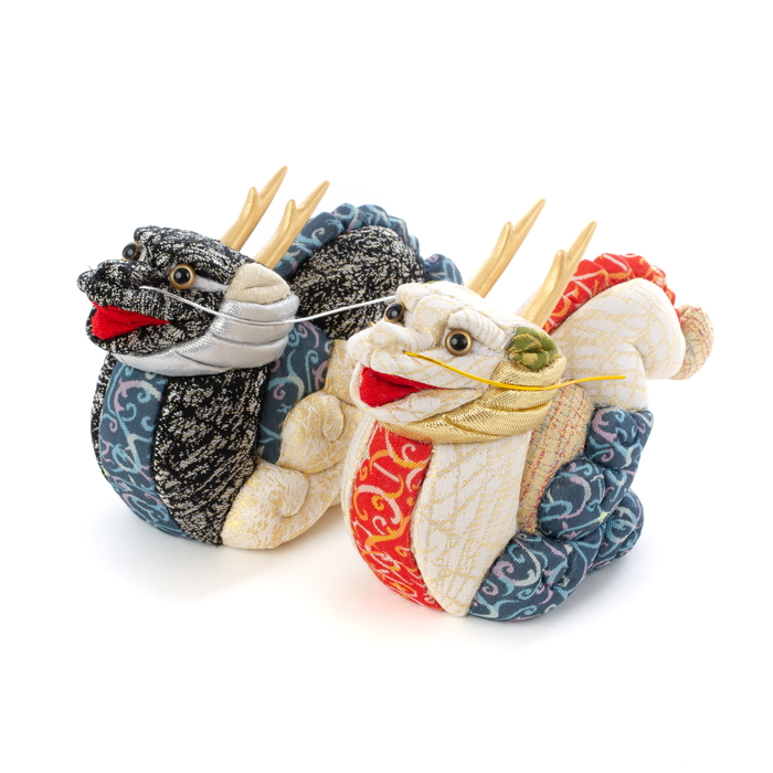 龍村美術織物から2024年の干支「辰」の 木目込み人形とマスコット人形