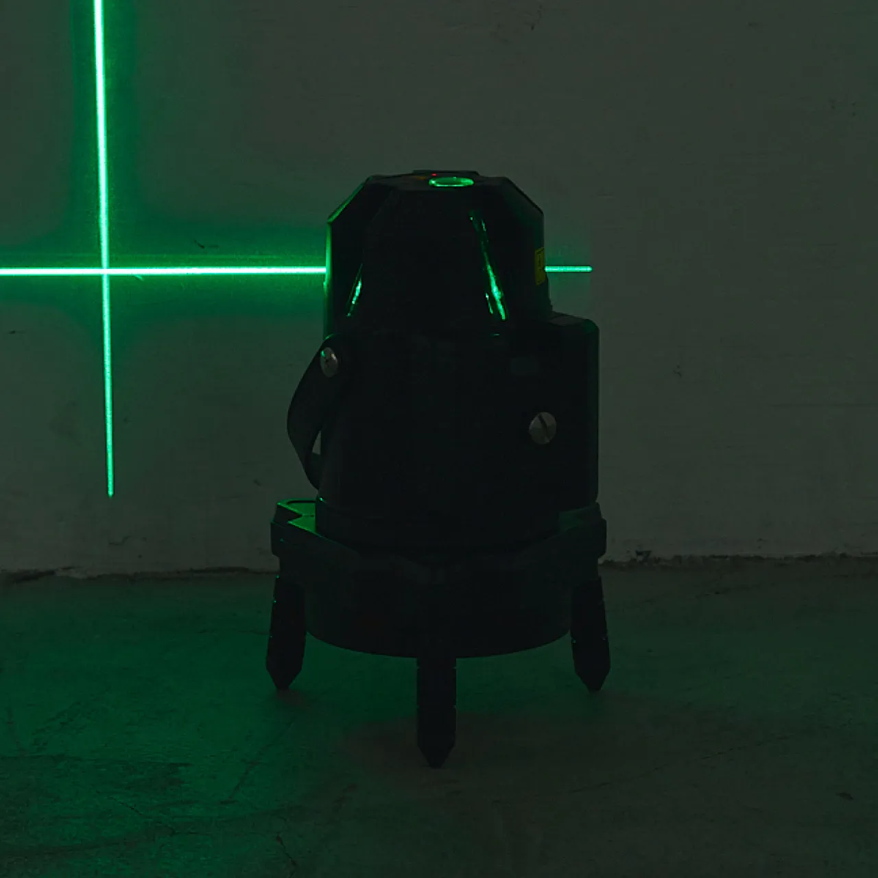 AG‐775T 高輝度自動探知ダイレクトグリーンレーザー墨出し器